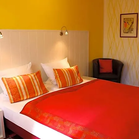 Casa Hotel 3*